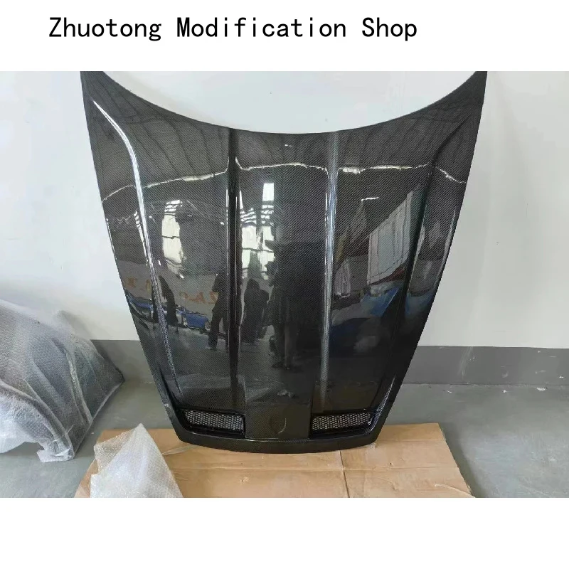 High Quality Car Accsori Dry Carbon Fiber GT Front Engine Hood