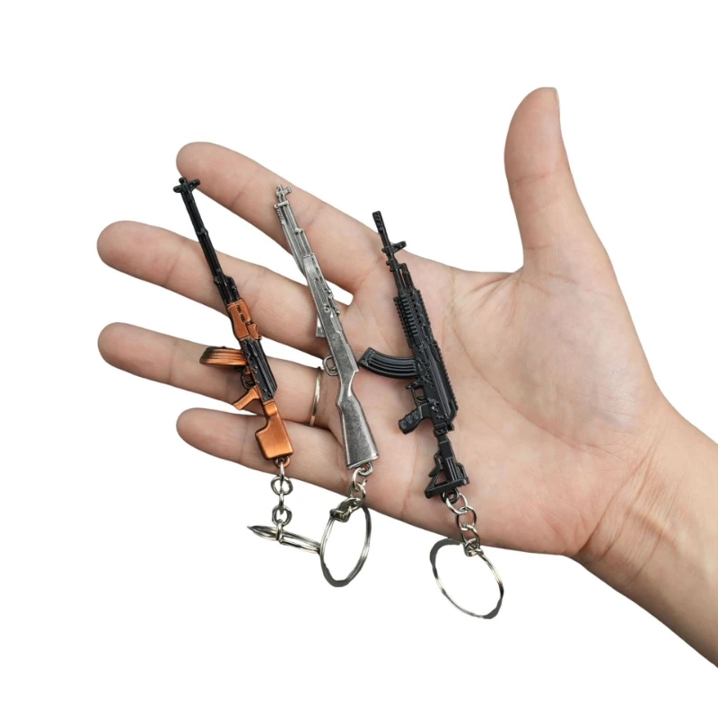 9cm/3.54in Peace Game peripheral Mini Gun Keychain M4A1 Barrett Metal Gun Weapon Model Backpack charm Fine Crafts Boys Gift Toys