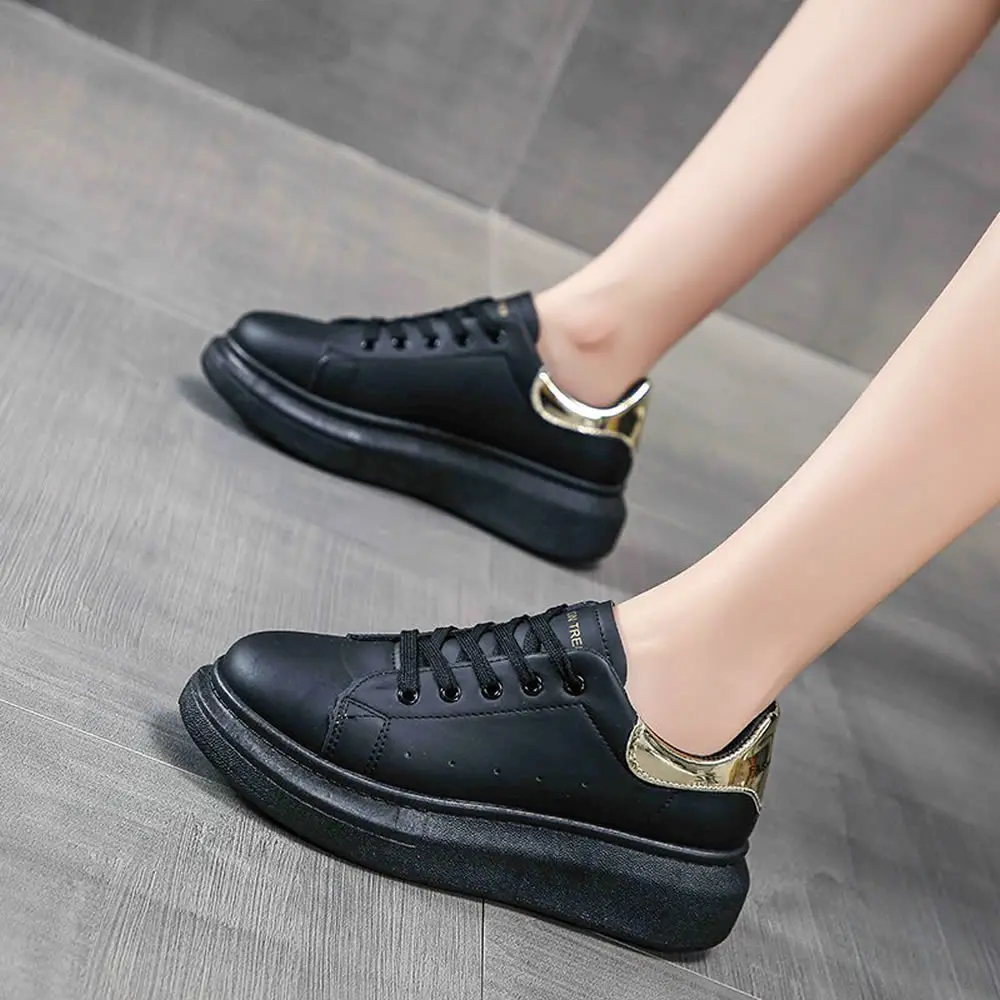 Branded couple shoes for men and women, breathable sports shoes, lacquered casual shoes, red skateboarding tennis shoes