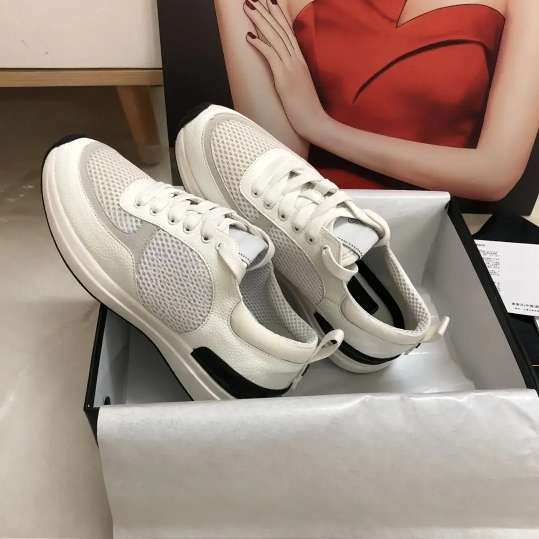 Solid Black Side Logo Casual Board Shoes for Men and Women, Shock Absorbing Anti Slip Casual Shoes, Classic Street Versatile Low Top Footwear, Simple Logo Decoration, Fit for Daily Commute and Street Style