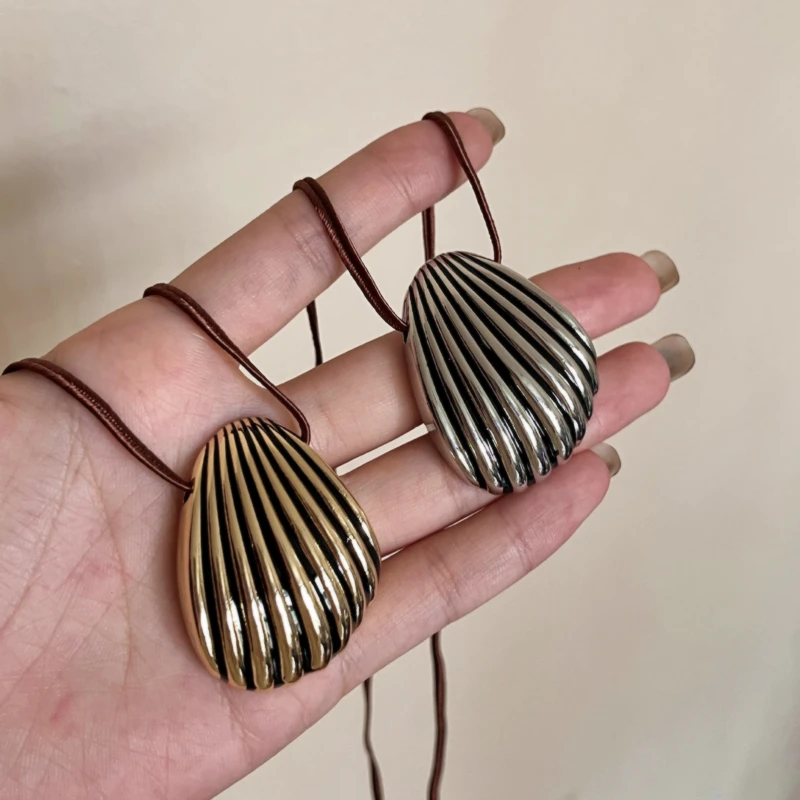 Fashion Jewelry Vintage Temperament Metal Shell Pendant Necklace For Women Party Gifts Cool Trend Accessories Hot Selling