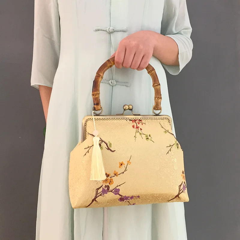 

Chinese style 2024 New Chinese casual retro ladies holding hands with the small bag E513 with wearing cheongsam