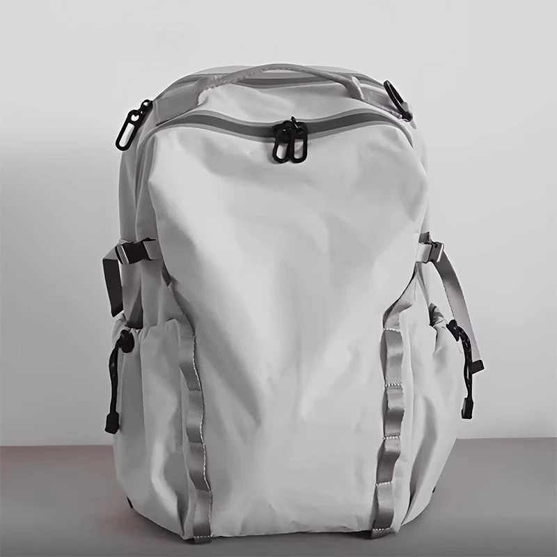 

Men's leisure sports large-capacity travel backpack, lightweight computer schoolbag