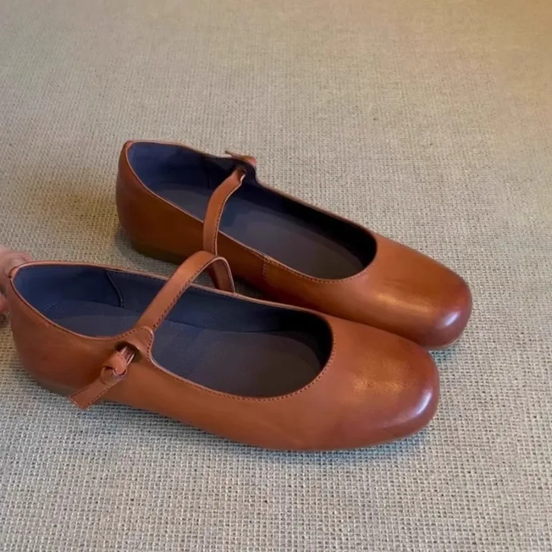 

2025 Hot Selling New Retro Brown Simple Flat Mary Jane Shoes Women French Line with A Light Lip Everything Ballet Single Shoes