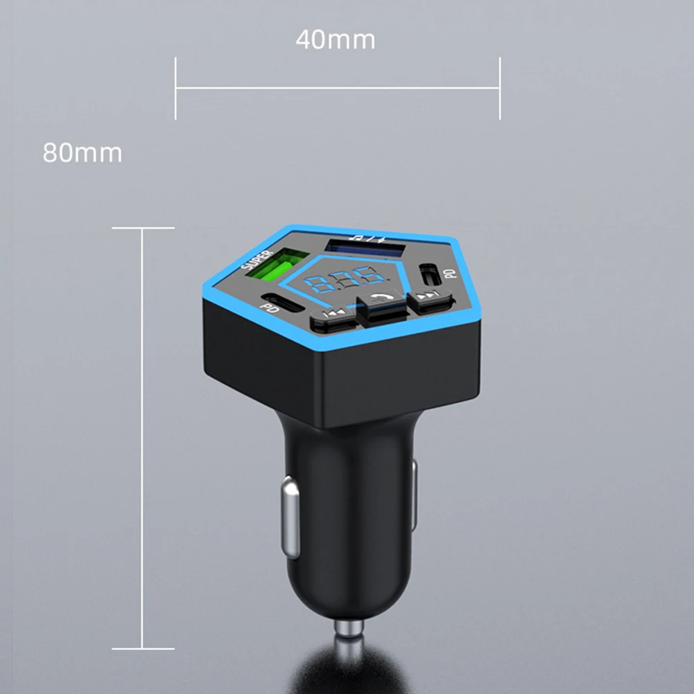ドライビングエクスペリエンス 4ポートカーチャージャー ブラック コンパクトデザイン 抜群の音質 高い汎用性