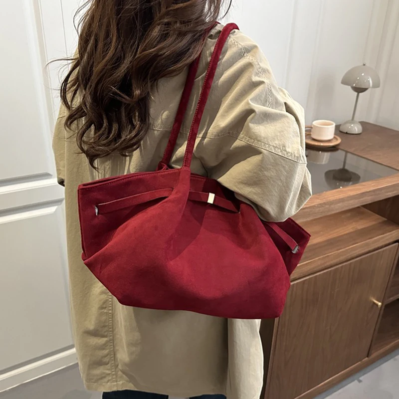 Vintage Wildleder-Umhängetasche für Damen, Minimalistische Große Kapazität Tragetasche, Elegante Retro-Umhängetasche für Tägliche Anlässe, Dating und Reisen – Detail 17