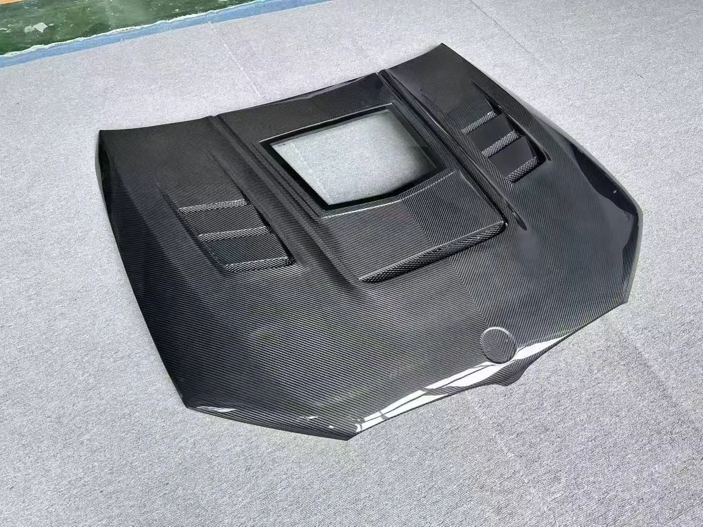 

High Quality Window Style Dry Carbon Fiber Bonnet Hood for 5 Series F90 M5 Carbon Fibre Engine Cover Perfect Fitment