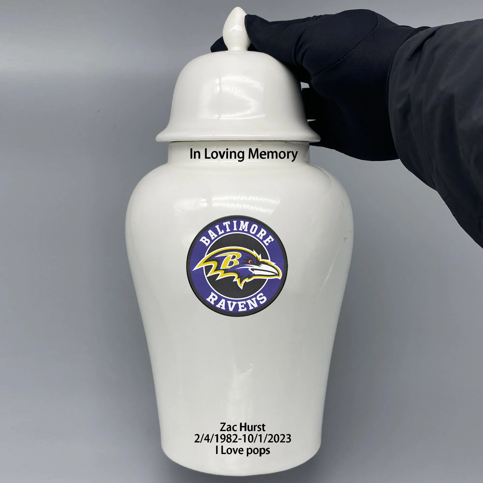 Large Urn for Baltimore Ravens-themed Logo Custom Urn.Send me the name/date you want to appear on the urn by Remarks Message.