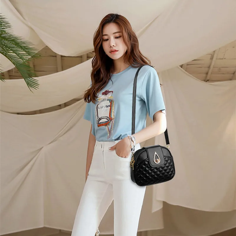 2024 New Fashion Versatile Light Luxury Retro Lingge Handbag Three Layer Single Shoulder Diagonal Straddle Small Round Bag