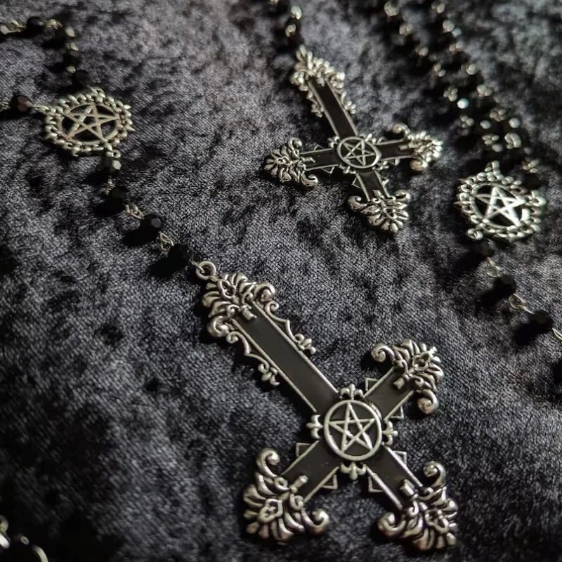 Stunning Pentagram Cross necklace Black Crystal Gothic Statement Rosary Style Grunge Necklaces Men Women Jewelrye y2k