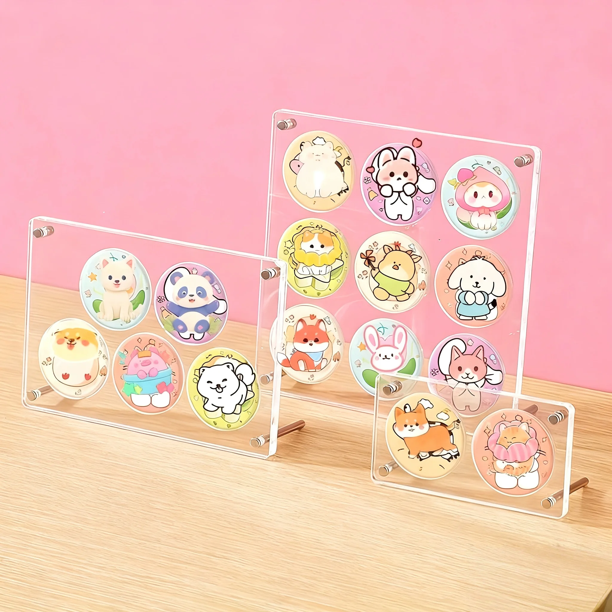 حامل عرض شارة أكريليك لحافظة عرض شفافة مقاس 58 مم مع أنماط متعددة سميكة ومقاومة للغبار لمجموعة الرسوم المتحركة #1