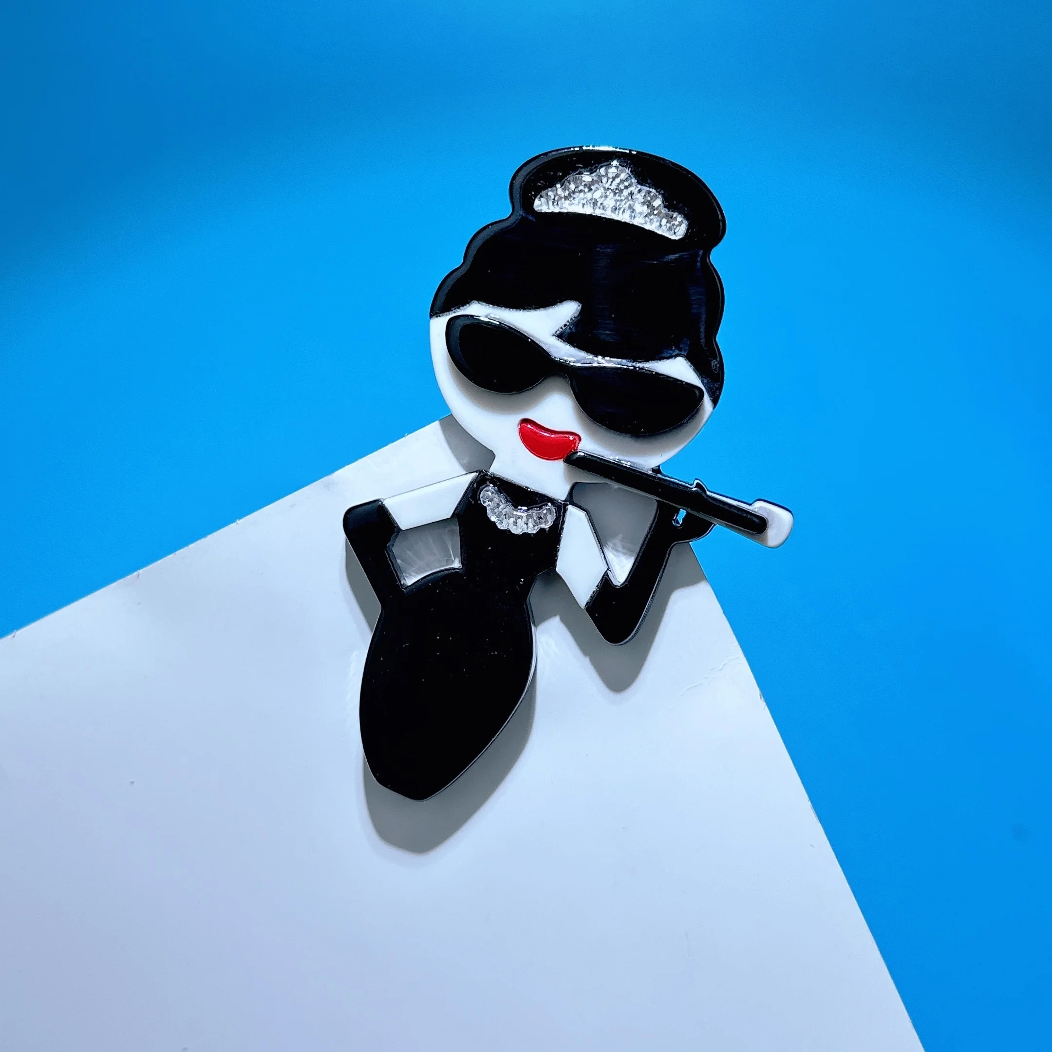 CINDY XIANG-broches acrílicos de dibujos animados para mujer, insignias de resina grande, alfileres de bufanda de Pipa de tabaco para dama, regalo