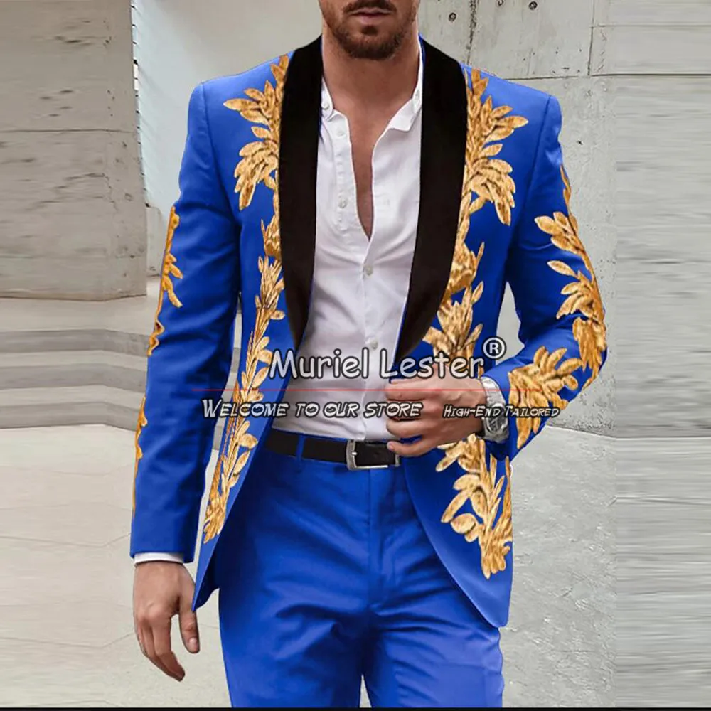 Trajes de boda elegantes para novio, chaqueta con apliques de lentejuelas doradas, pantalones, esmoquin para hombre, Blazer de graduación con solapa de chal negro hecho a medida, 2 piezas