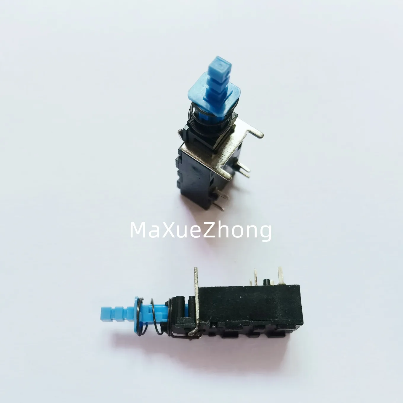 Imagem -05 - Interruptor com Bloqueio Automático Original Novo 100 Tamanhos 7a 125v 4a 250v Pinos