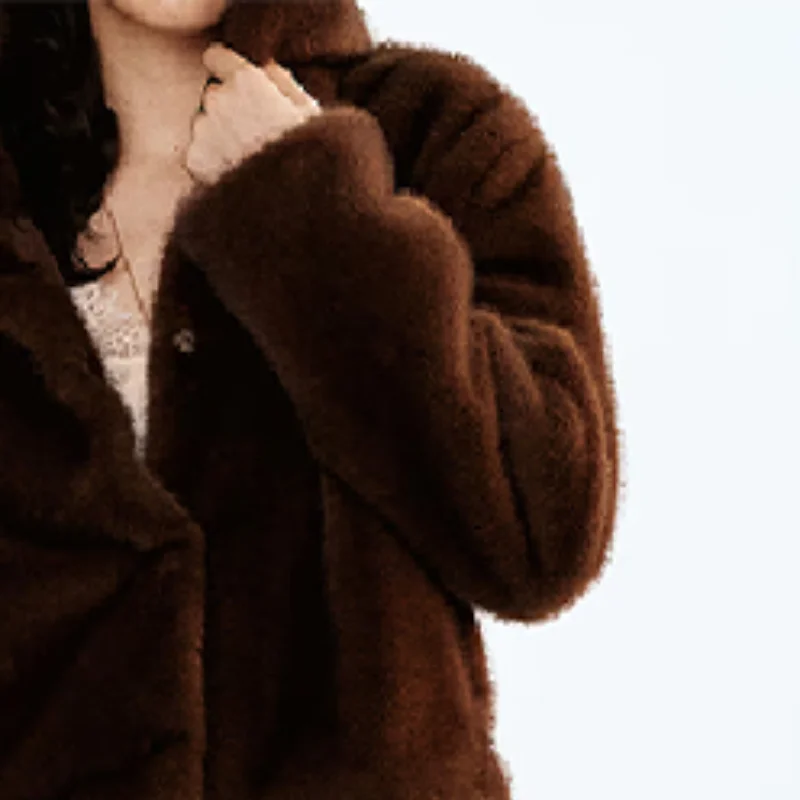 Cappotto vintage da donna in pelliccia sintetica di lusso con cappuccio a maniche lunghe giacca addensata 2025 autunno inverno moda High Street Lady soprabito