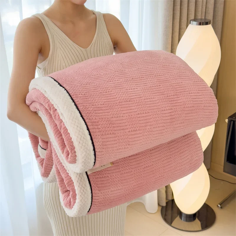 Carved Velvet Blanket Autumn Winter Warm Sofa Blanket Soft Comfortable Warmth Bed Blankets Throw Fluffy Breathable Bed Sheets