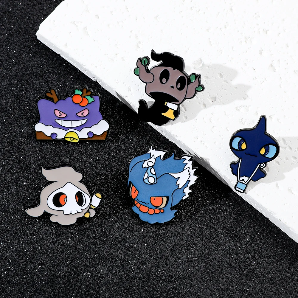 

Cartoon Fashion Halloween Brooch Funny Creative Metal Badge Jacket Pin for Lapel Pins Halloween Toys Decoration Gift