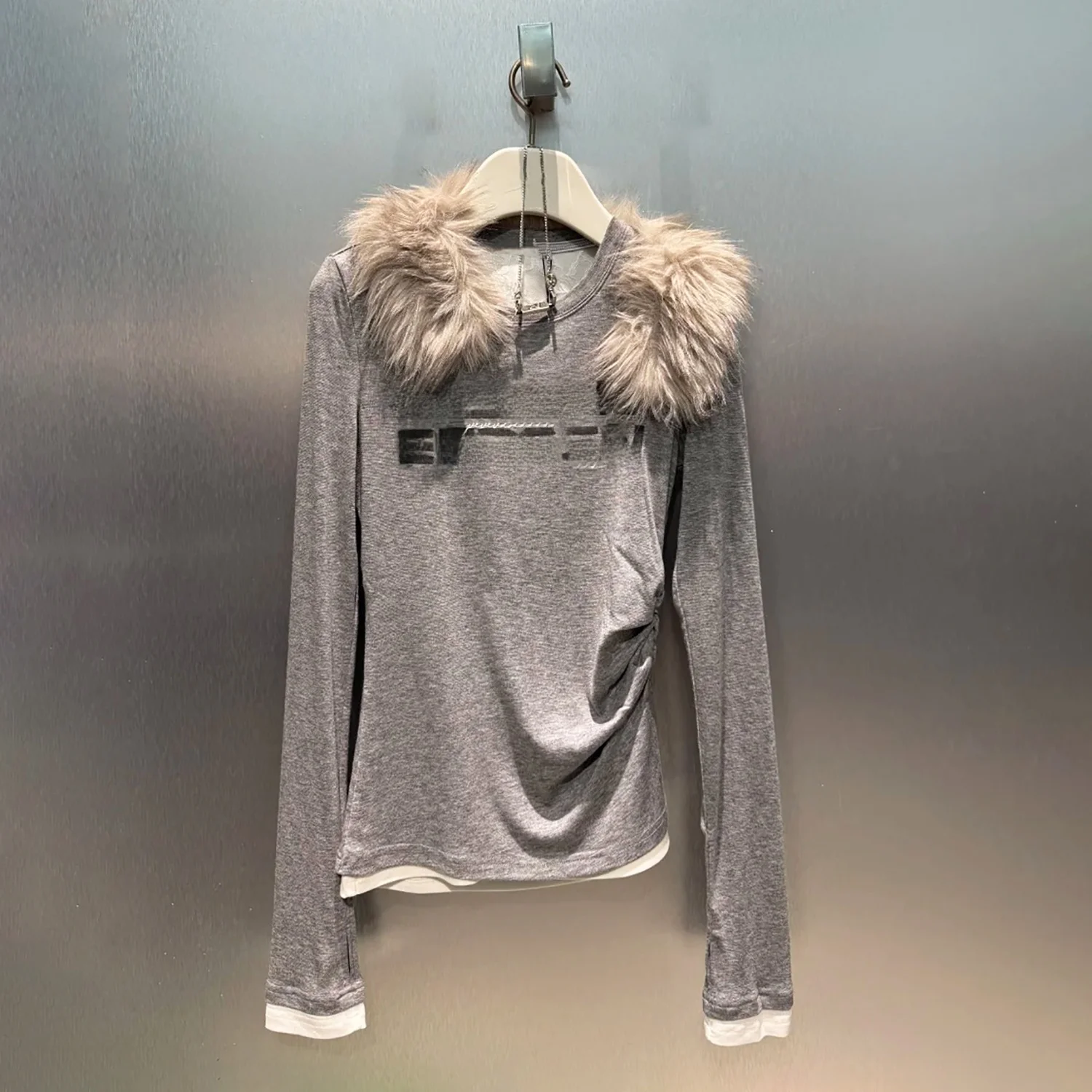 

Элитная женская футболка с длинным рукавом и меховым воротником, приталенная, уникальный дизайн, новинка зимы, дышащая, комфортная