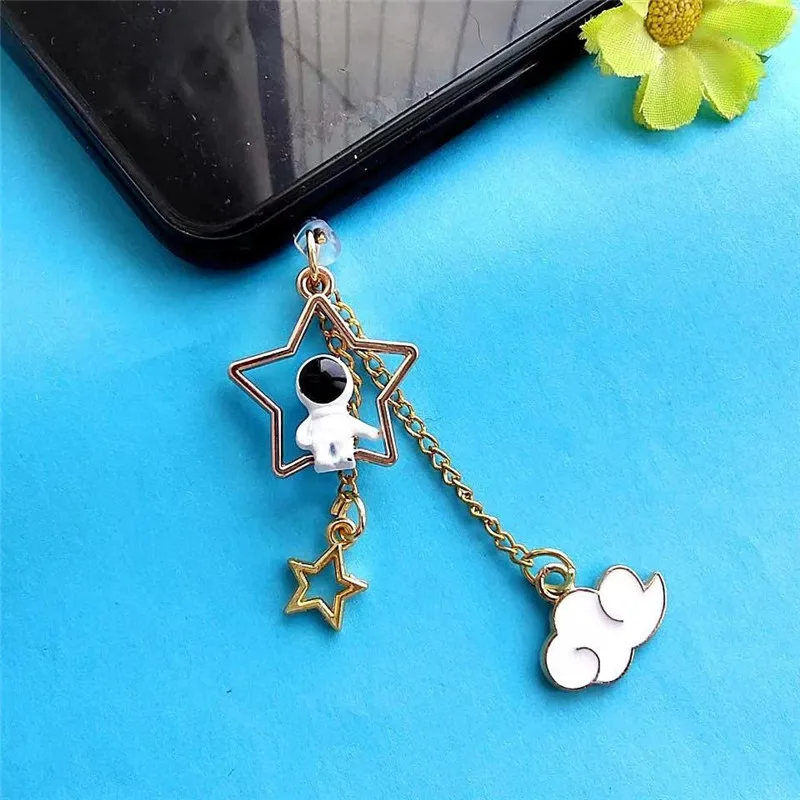 Astronaut Phone Dust Plug Charm Pendant Kawai Anti Dust Cap Charge Port Plug For iPhone Android Type C Dust Protection Stopper