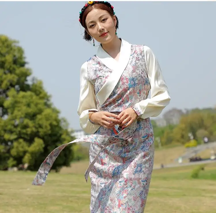 Summer Tibetan Dress Tibetan Women's Long sleeved Lhasa Dance Performance