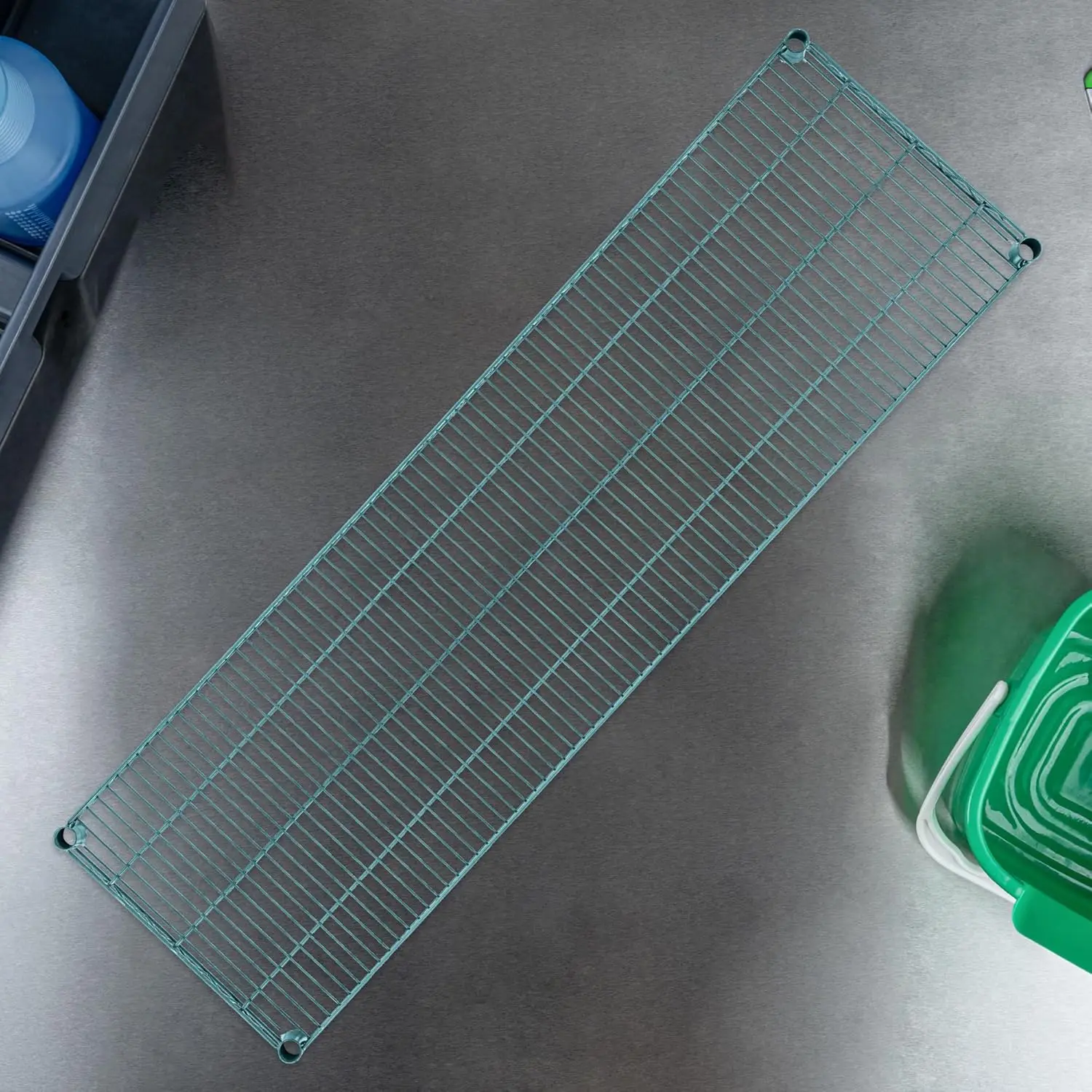 أرفف إيبوكسي للمطاعم: قاعدة مقاس 18 × 60 × 1.5 بوصة مع 4 رفوف سلكية معتمدة من NSF، وأوضاع رفوف غير متضمنة