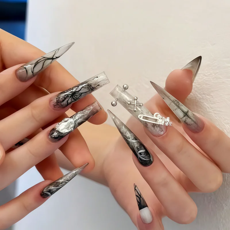 Bild 4: Punk-Style Gürtelketten-Nieten-Kunstform – Coole, trendige Mädchen-Accessoires Silikonform für 3D-Nageldekoration