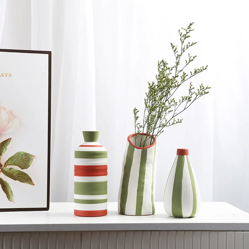 

Hand-painted Ceramic Flower Ware, Modern Nordic Geometric Line Sample Room, Tabletop Ceramic Vase Decoration