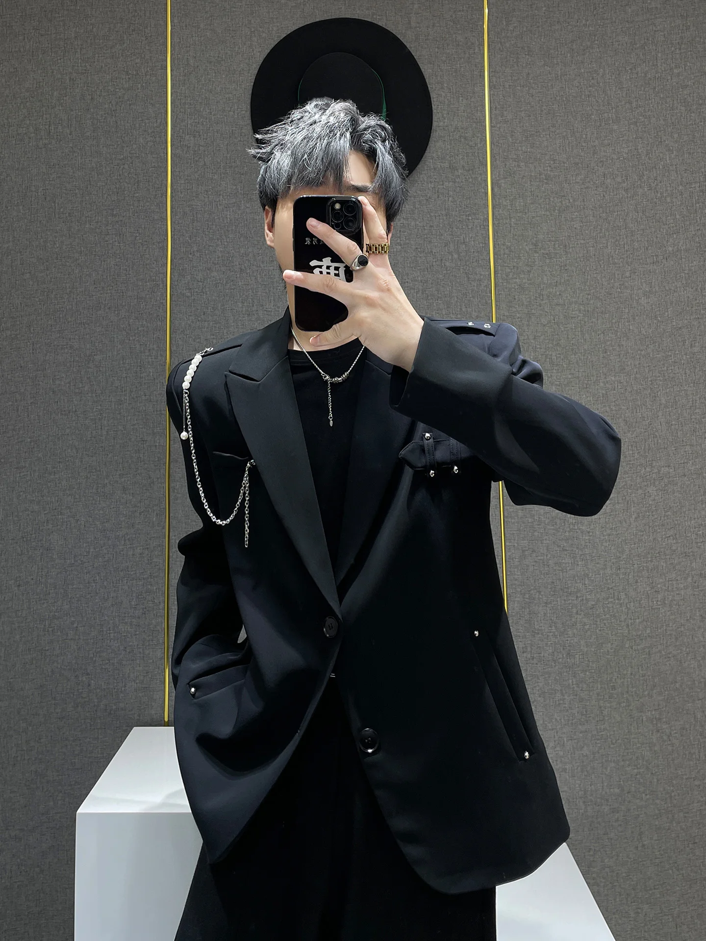 

Bla Men's Suit Jaet Chain Decoration Casual Faion Ci Sle Long Sve Single Button Closure Pure Color Autumn Wear