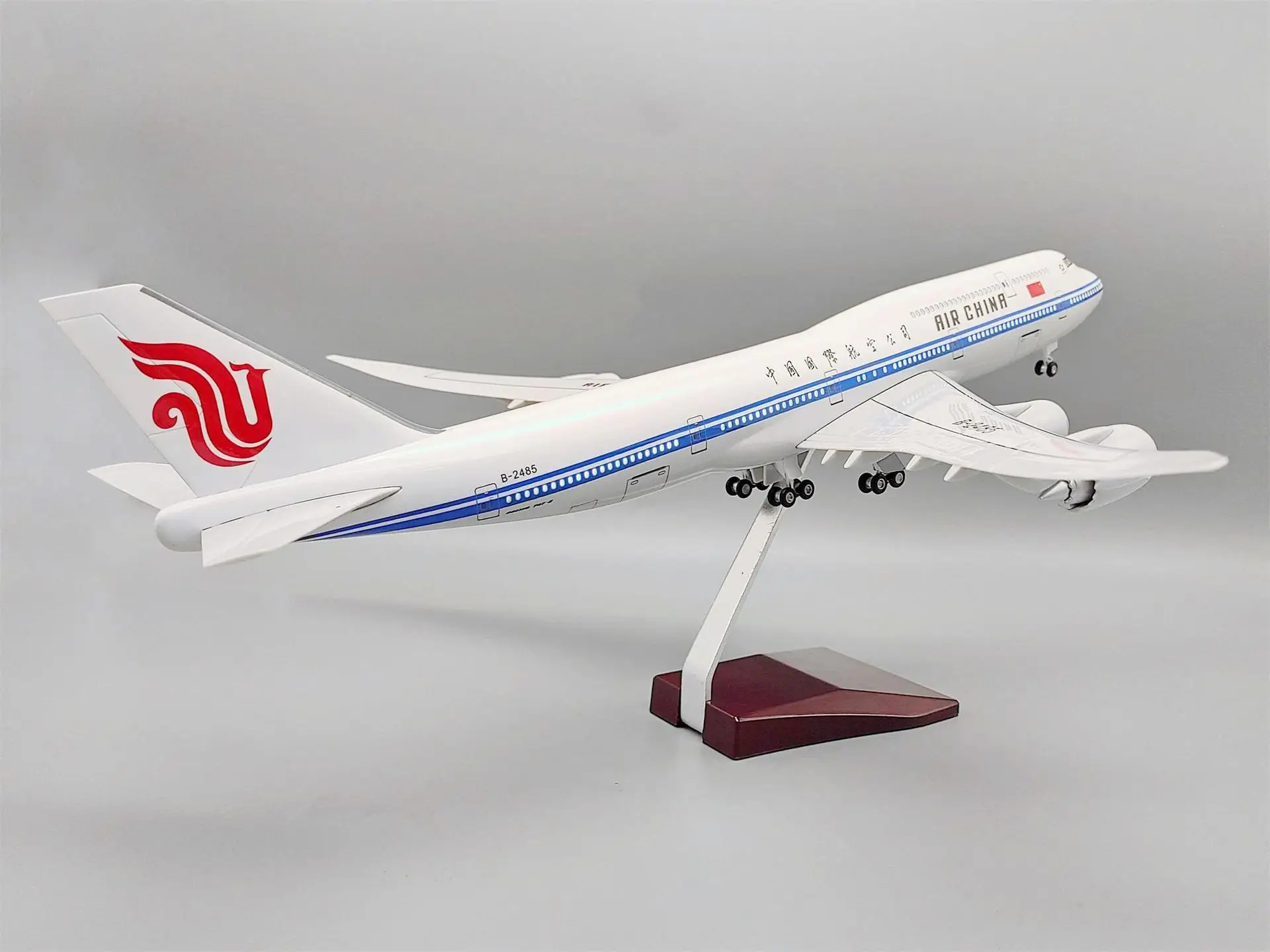 

47CM 1:150 Scale Resin Air China B747 Model Airplane With Wheel LED Light Diecast Airplanes decor For Collection Gift By Aviatio