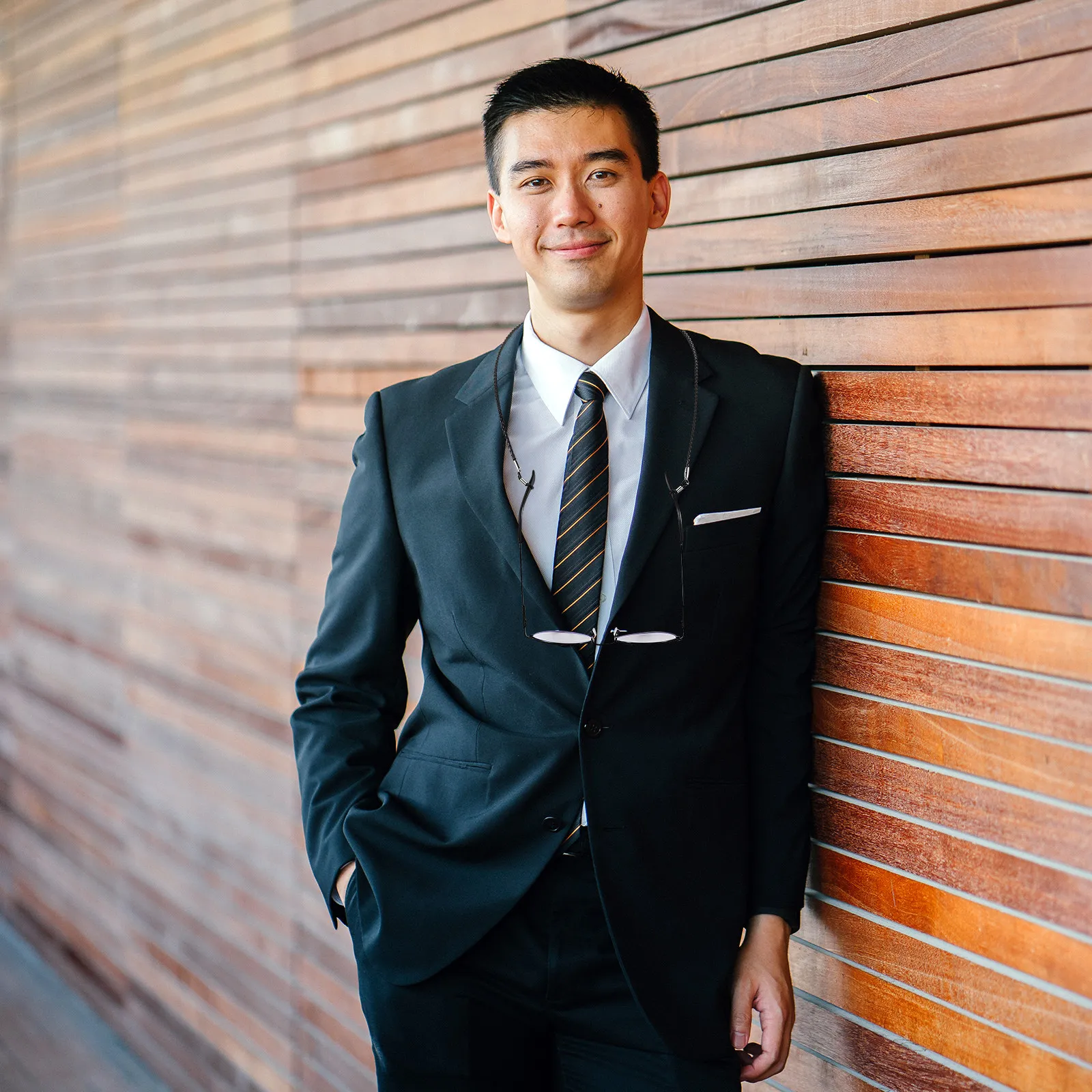 

2 шт. противоскользящие ремешки для очков из высококачественной натуральной кожи, цепочка для очков для близорукости, чтения, солнцезащитных очков, многофункциональные, для активного отдыха