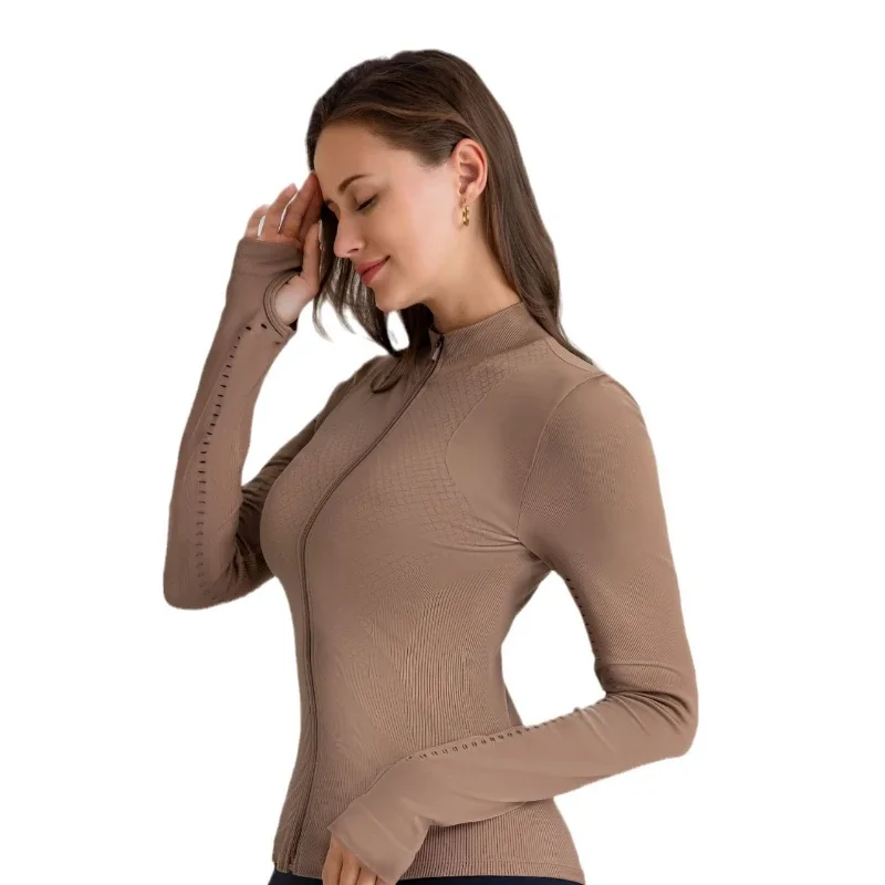 Zipper long-sleeved yoga clothes for women, outdoor sports running cardigan, round neck slim-fit fitness clothes.