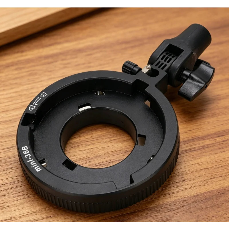 

Flash Bracket Adapter with Umbrella Hole, 180° Tilt, 0.65 Inch Connector, for Softbox