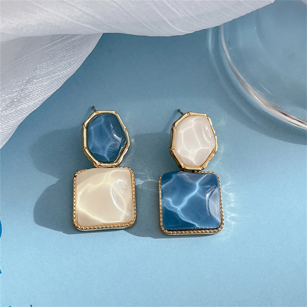 1Pair Creative New Classic Retro Simple Geometric Women earrings Fashion Personality Niche Design earrings Wholesale