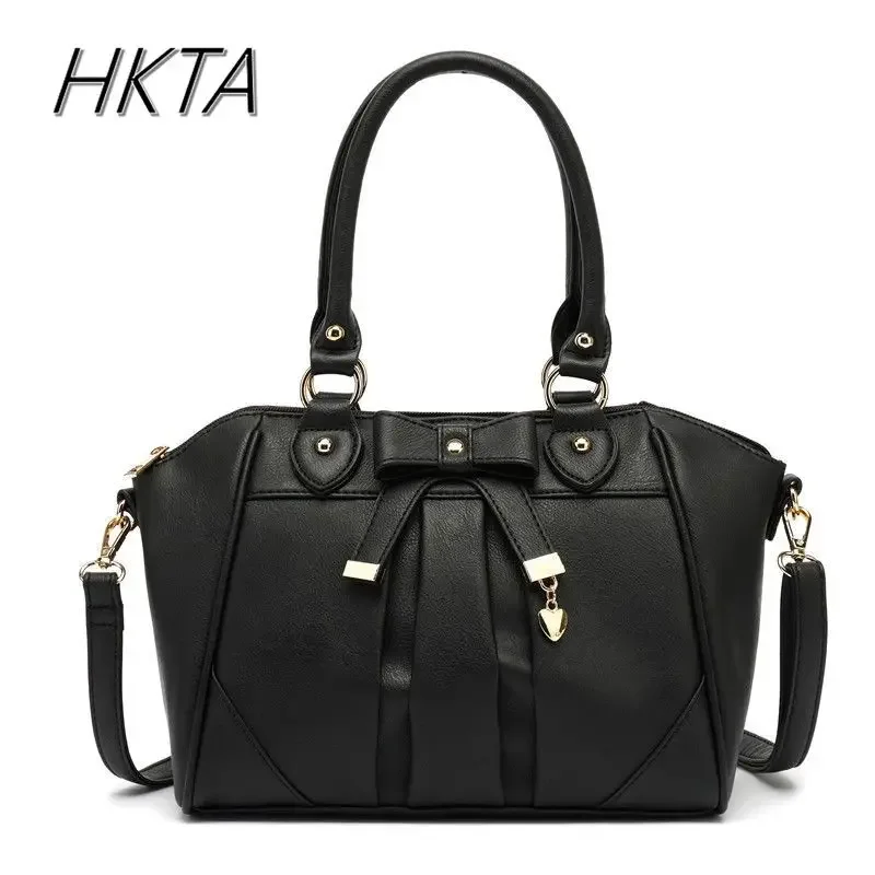 

Japanese Single Lolita Bags Women's Sweet Bow JK Shoulder Handbag Japanese Lolita Black Messenger Bag with Heart Pendant