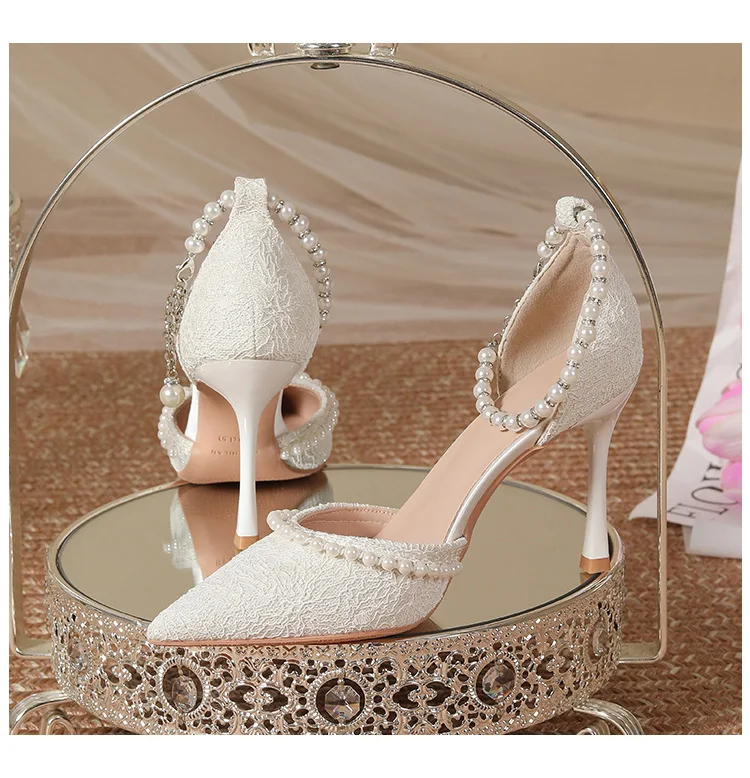 2026 New Shoes Women's Sandals with A Thin Heel and Pointed Toe A Straight Cut Lace Surface White Pearl Bridal Shoes Women