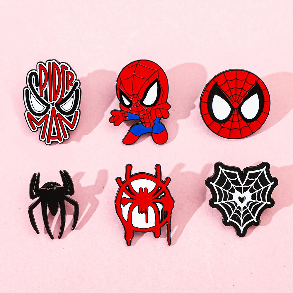 مارفل فيلم الرجل العنكبوت المينا دبابيس الكرتون أنيمي بروش معدني شارة مجوهرات على ظهره ملحقات الهدايا