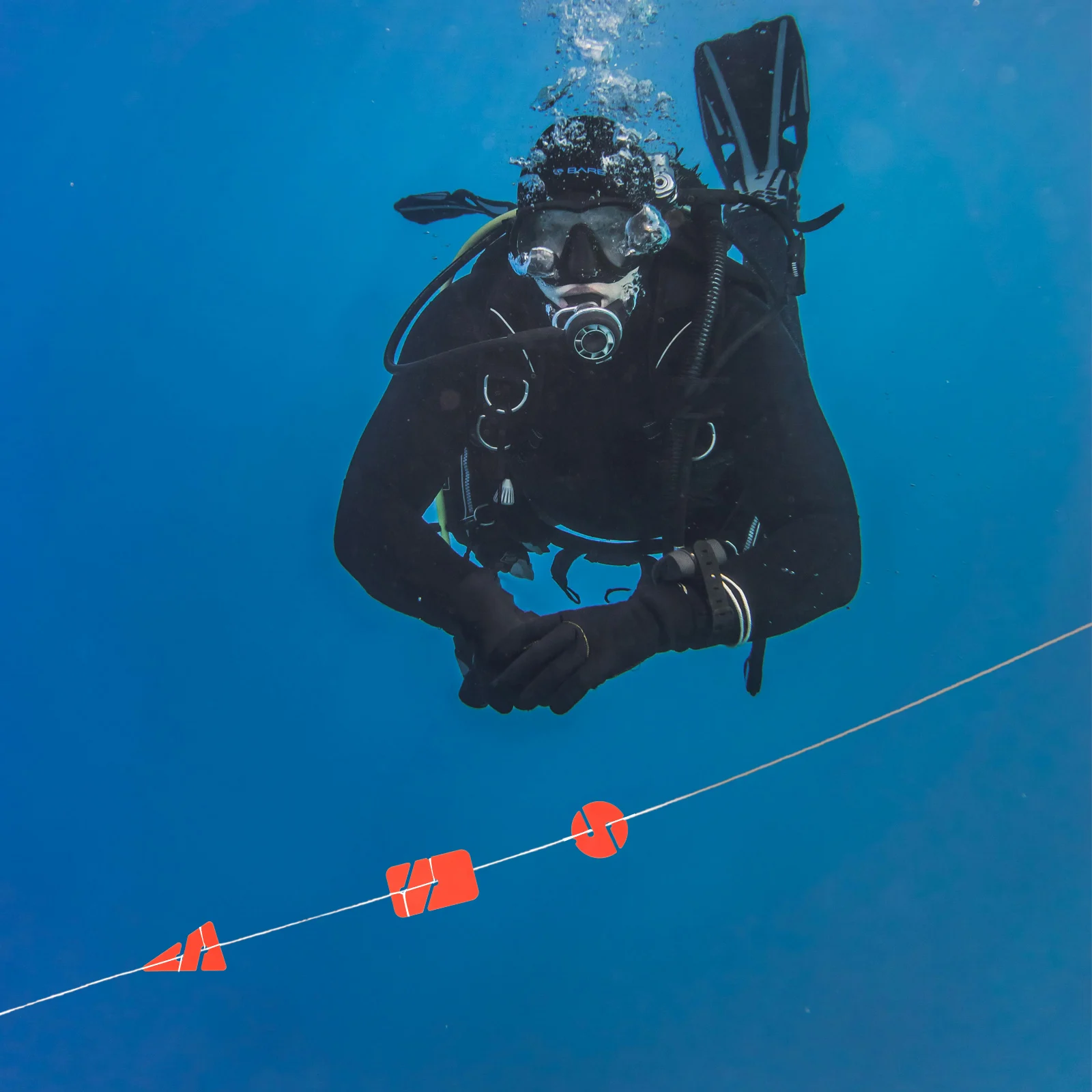 

1 set Diving Indicator Marker Orange Triangle Round Tool Cave Diving Line Marker Wear Resistant Diving Direction Sign