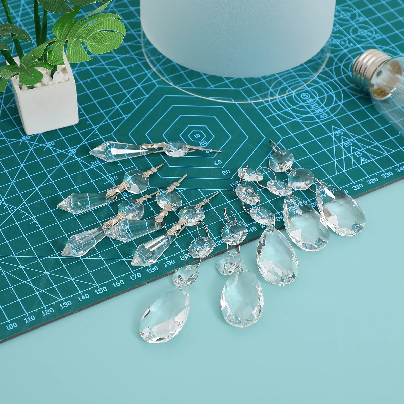 

48 pcs Replacement Decor Hanging Crystal Pendant Crystal Ornaments Glass Crystals Chandelier Replacement Parts Chandelier Decor