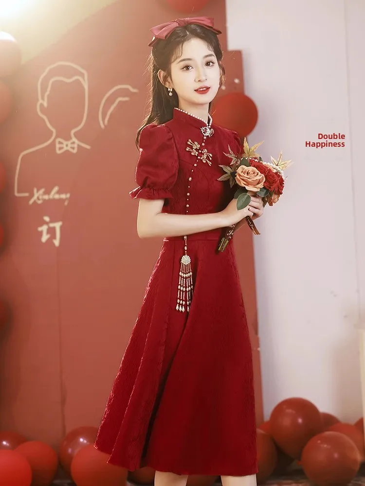 

Red Wedding Dress New Chinese Style Slimming Short Size Bridesmaid Dress for Return Home Ceremony Vintage A-Line Skirt