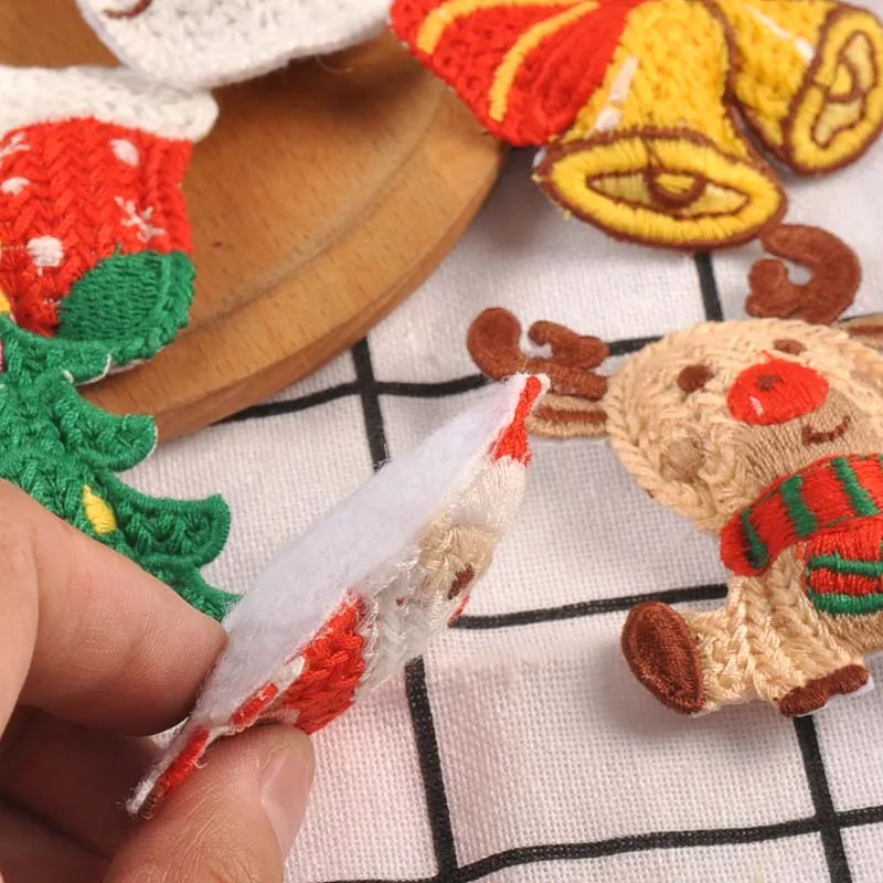 8Pcs 42-68mm Cute Christmas Tree/Bell/Snowman/Elk Patches Clothes Appliques Crafts DIY Decor Sewing Accessories Party Xmas C4112
