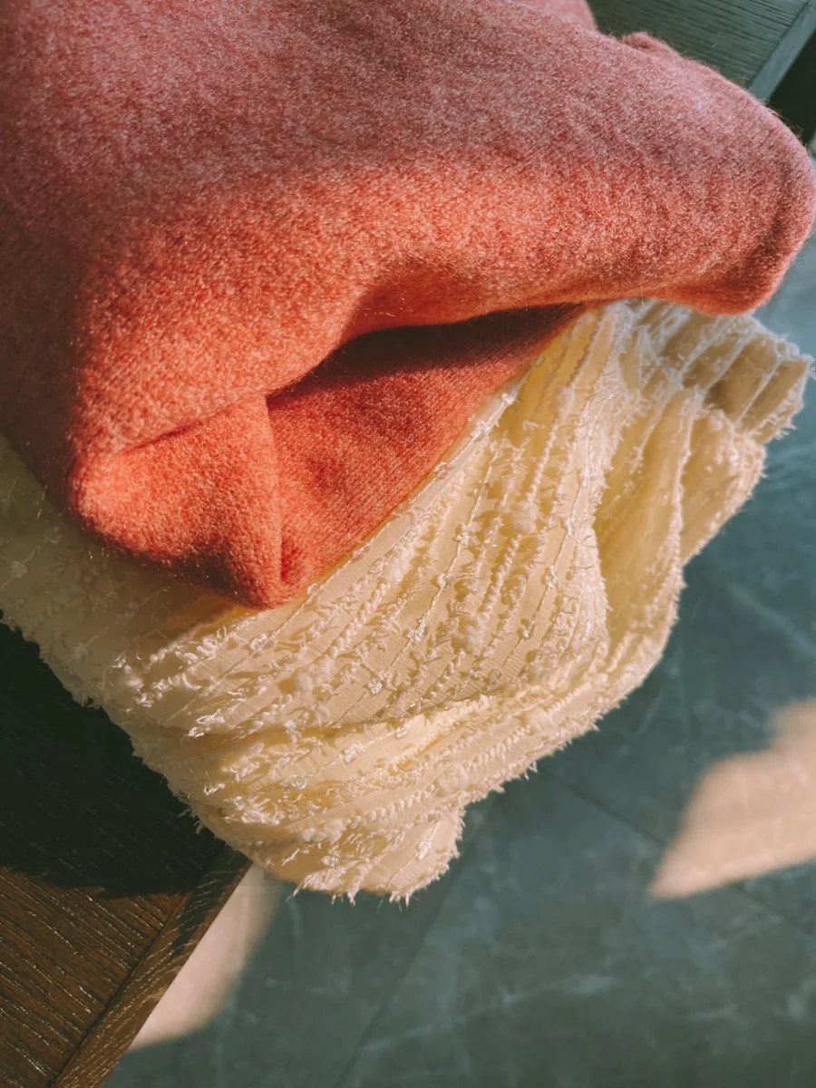 

Thi Knitted Bear Fur Loose round Ne Pure Color Large Sweater Ele Chic Chamomile Design Comfortable Casual Sle Women...