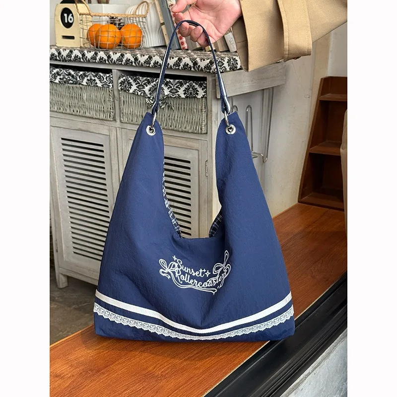 

Холщовая сумка на плечо с корейским алфавитом, новинка лета 2025, полосатая двусторонняя женская студенческая школьная сумка, повседневная сумка-тоут