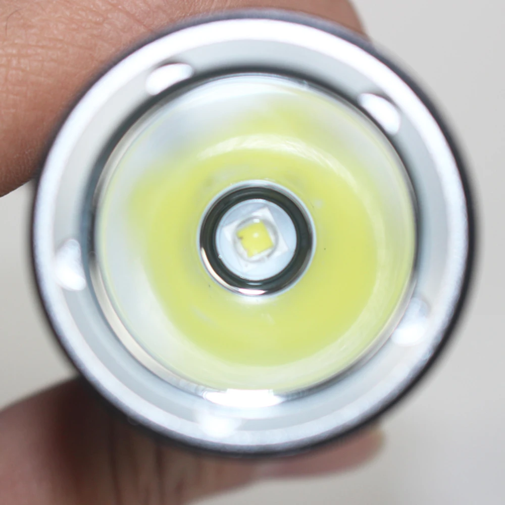 IPX8 Professional LED Diving flashlight 26650 Tactical Waterproof Portable White/yellow 100M Underwater Lantern 4 Mode dive ligh