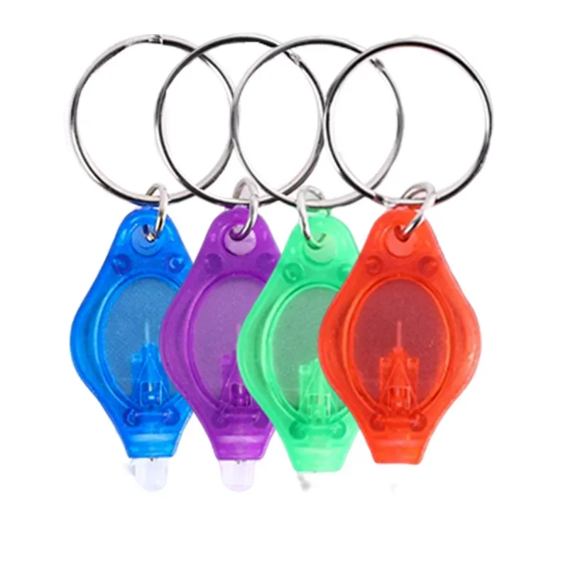 4er Pack Mini LED Schlüssel bund Taschenlampe Schlüssel ring UV Taschenlampe Lampe Knopf Batterie Laternen rot lila blau Außen licht Selbstverteidigung Taschenlampe