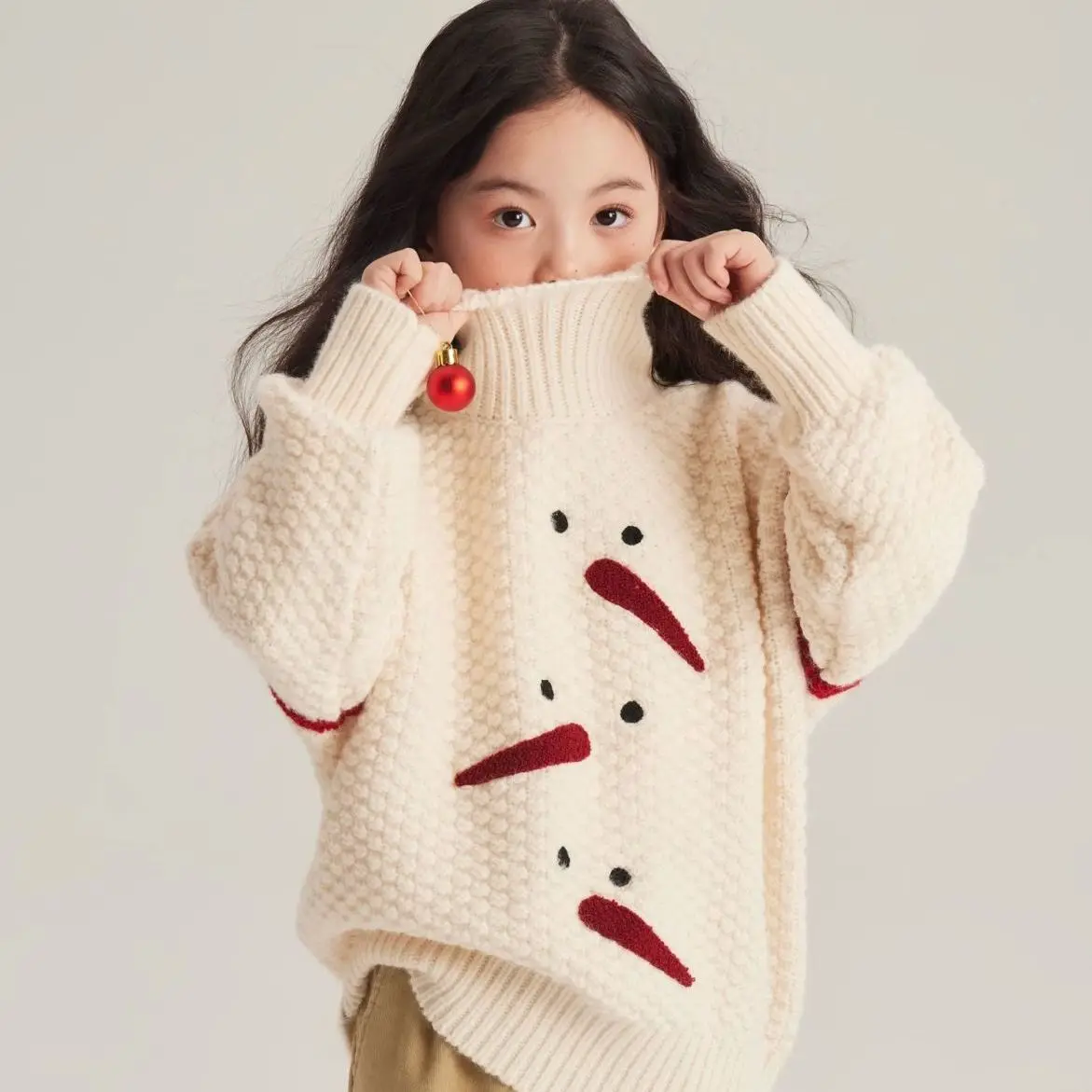 Girl Top New Winter Fashion Style Green Flower Radish Snowman Sweater Baby Girl Heavy Pelerine Design Turtleneck Pullover Jacket