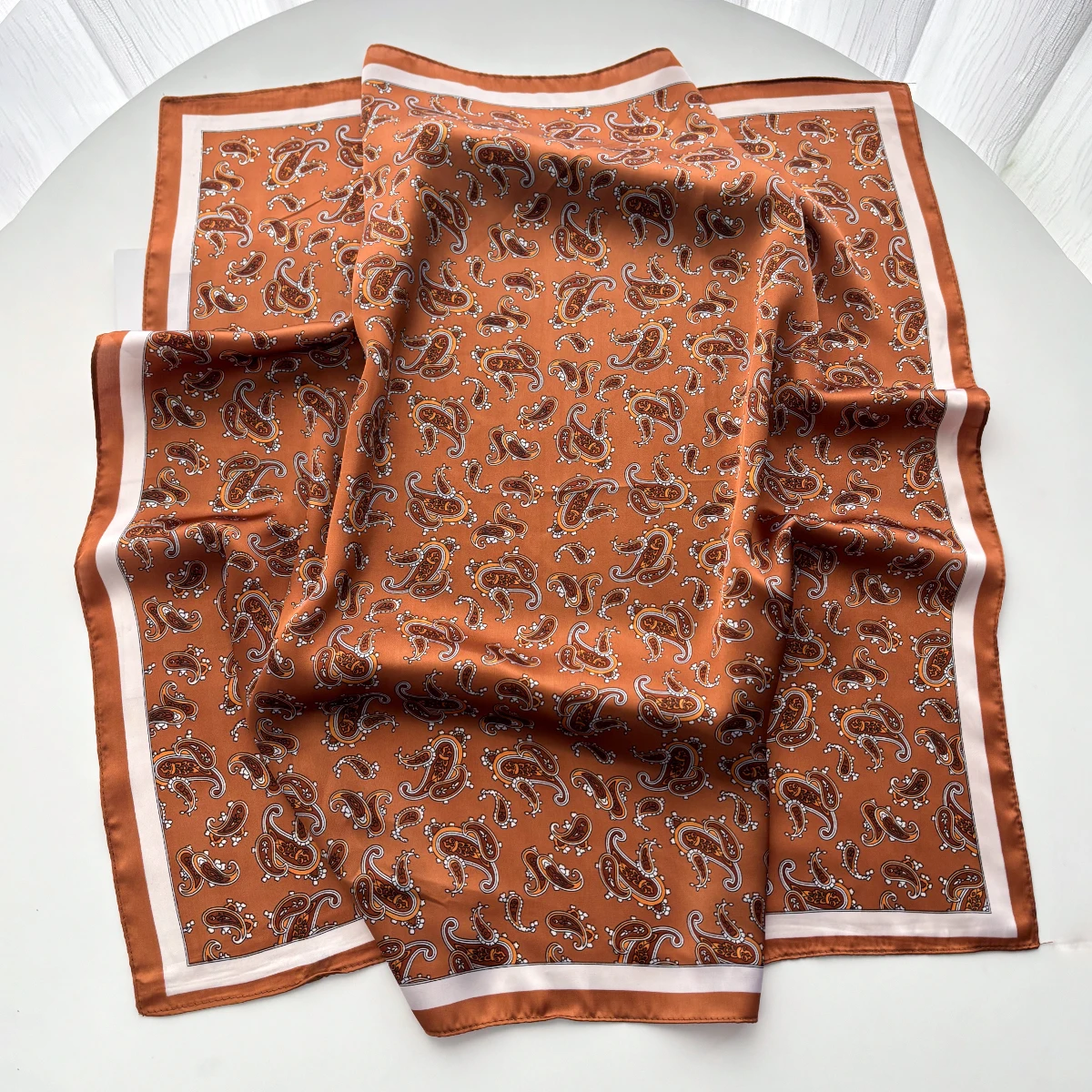 Luxuriöser Paisley-Druck Schal Damen Seidenimitat Halstücher Foulard Bandana Hijab Haarbänder Quadratische Schals Wickeltücher – Detail 11