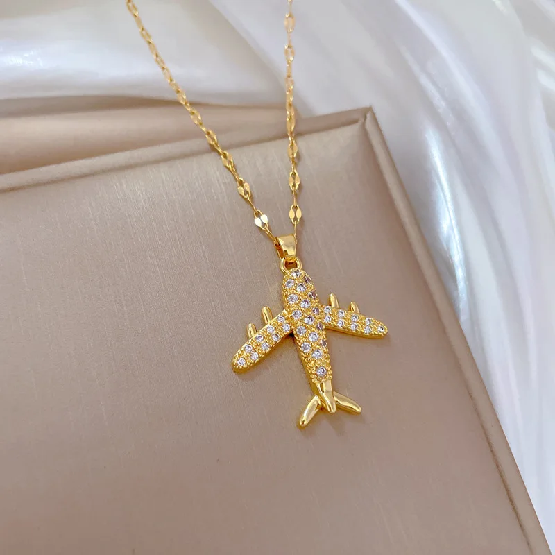 Elegant Titanium Steel Necklace for Women Aviation Design Luxury Versatile Collarbone Chain Jewelry