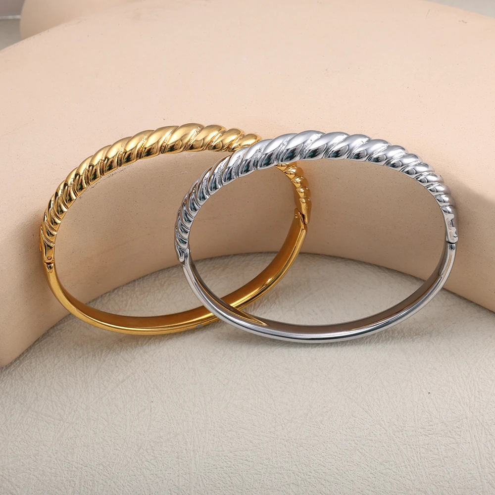 Vintage Braided Twist Hollow Bangle Bracelet Womens Classic Simple High Quality Jewelry Wrist Accessory Smooth Titanium Bracelet