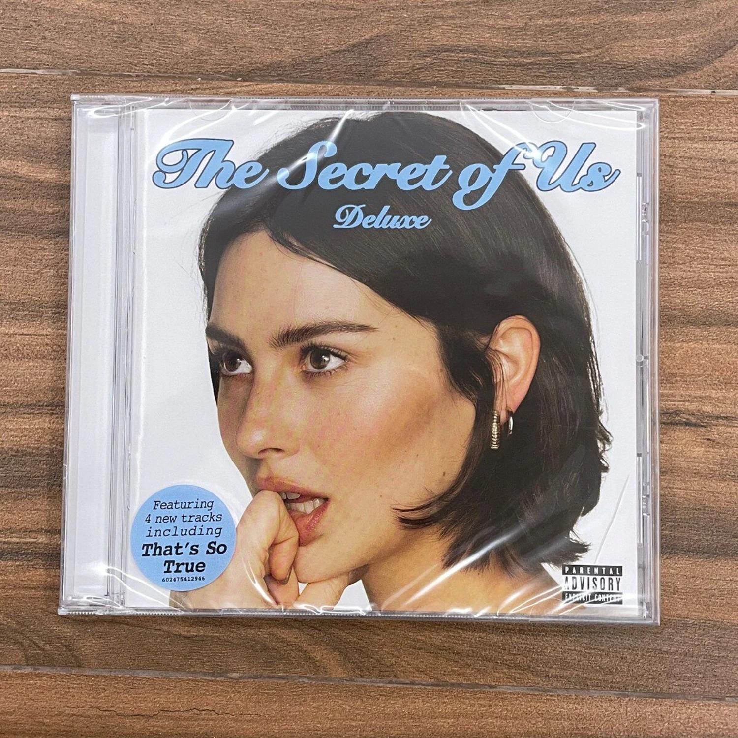 

Gracie Abrams Secret of Us Deluxe Edition Pop Singer-Songwriter Audio CD Clear Digital Sound Collectible for Fans Home Art Decor
