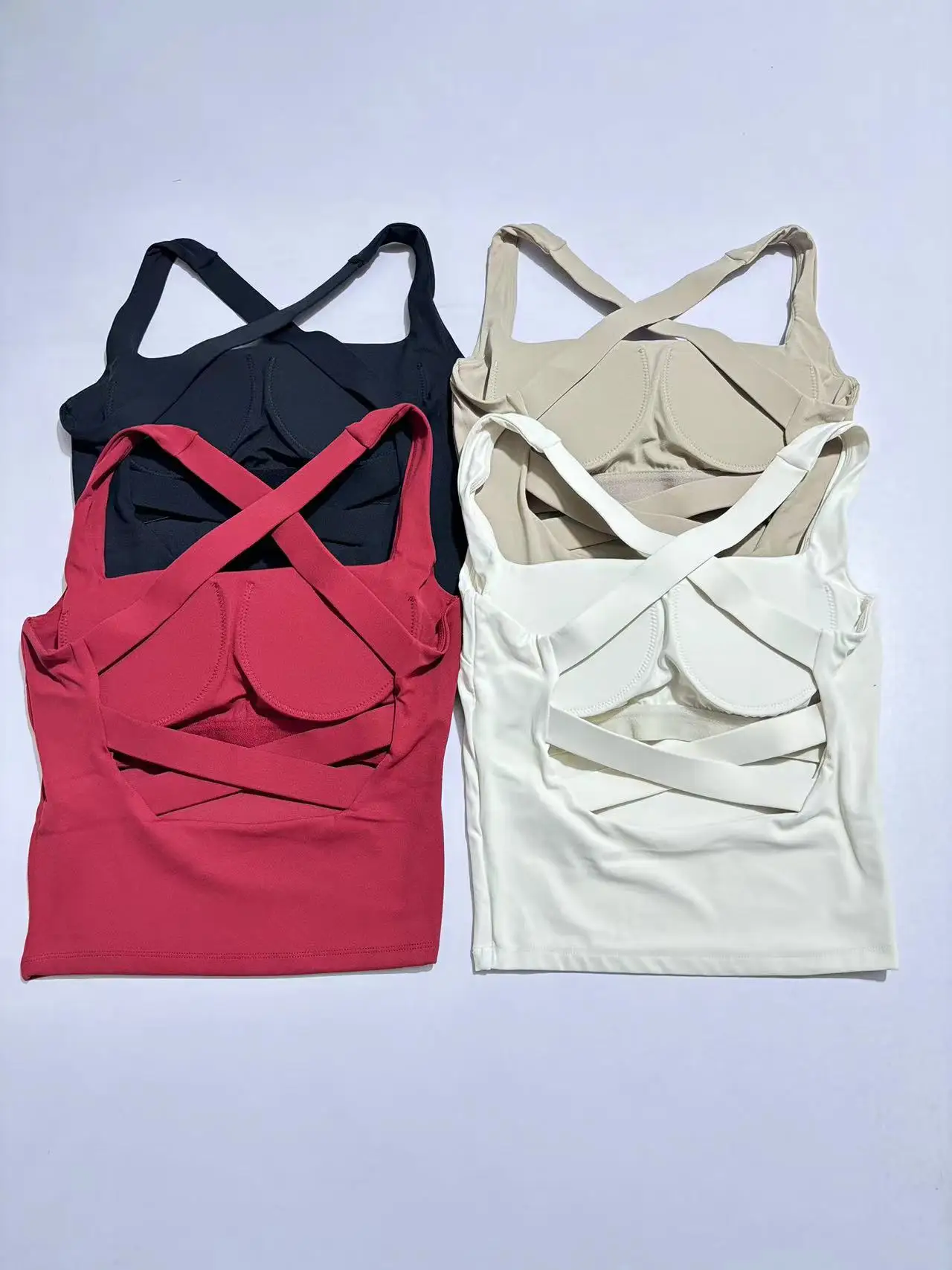 Multi-strap cross strap beauty back yoga chest pad bra wearing an integrated fixed cup sports underwear vest for women autumn